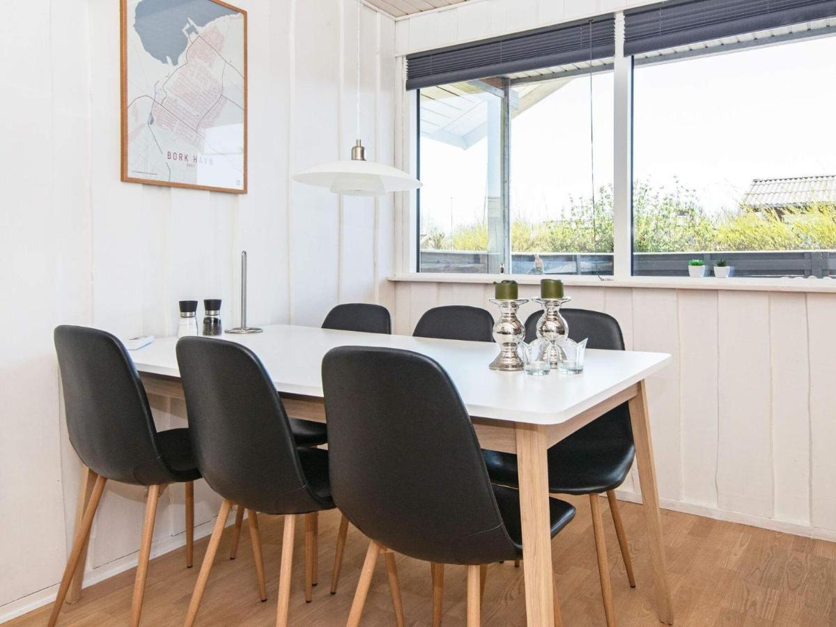 4 Person Holiday Home In Hemmet Exteriör bild