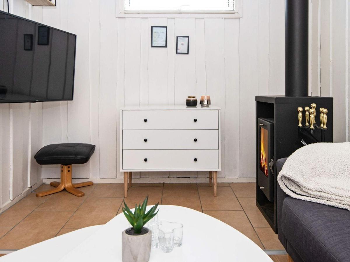 4 Person Holiday Home In Hemmet Exteriör bild