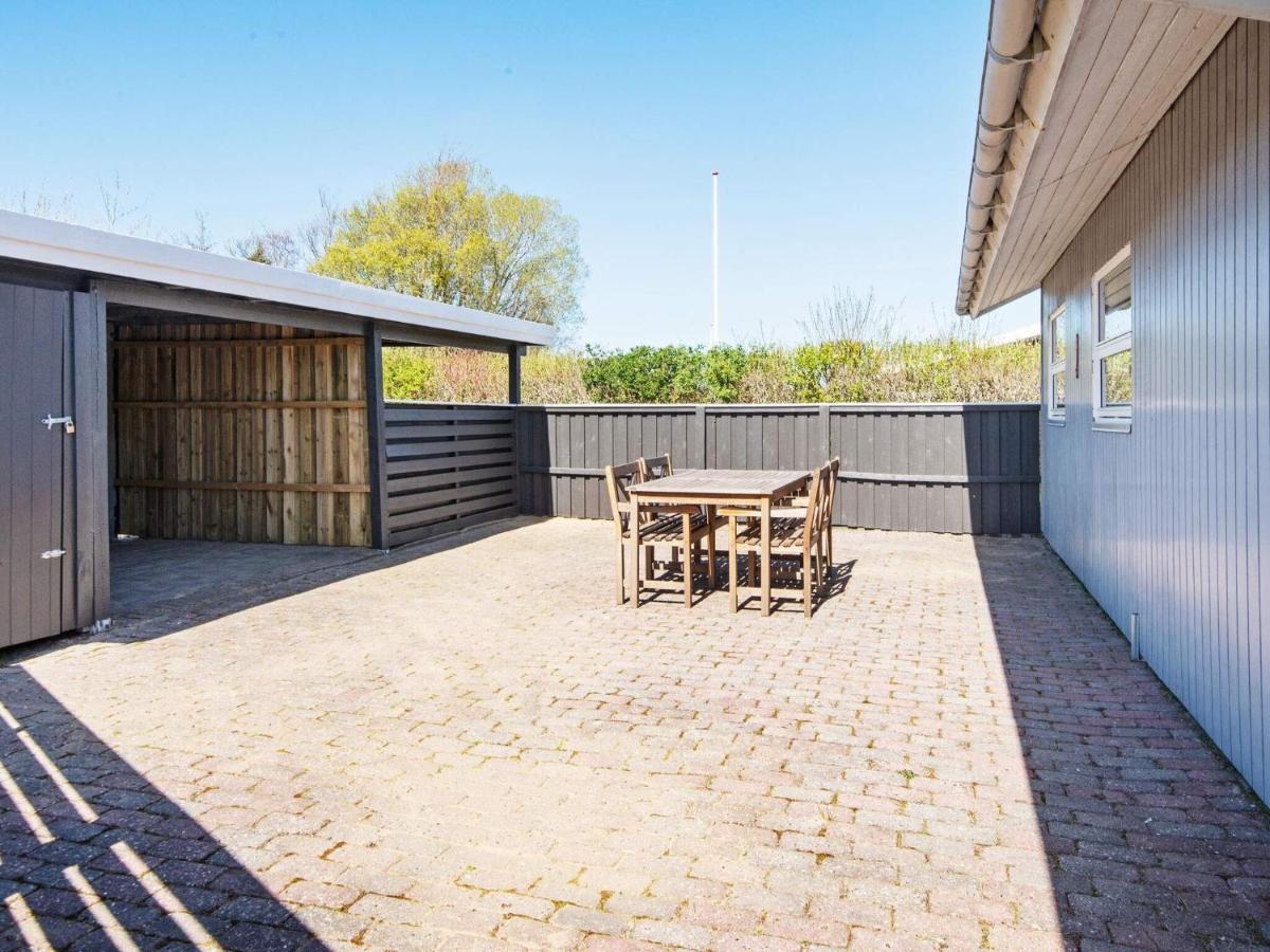 4 Person Holiday Home In Hemmet Exteriör bild