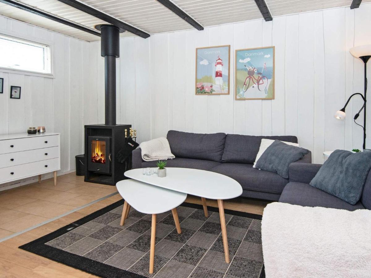 4 Person Holiday Home In Hemmet Exteriör bild