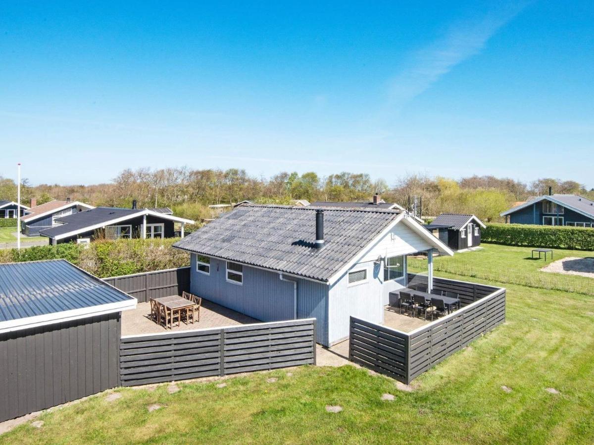 4 Person Holiday Home In Hemmet Exteriör bild