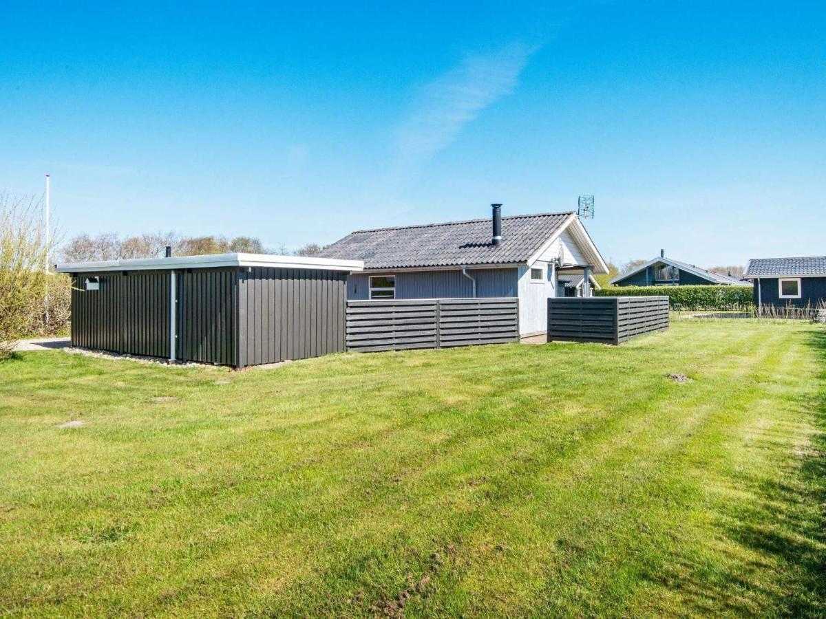 4 Person Holiday Home In Hemmet Exteriör bild