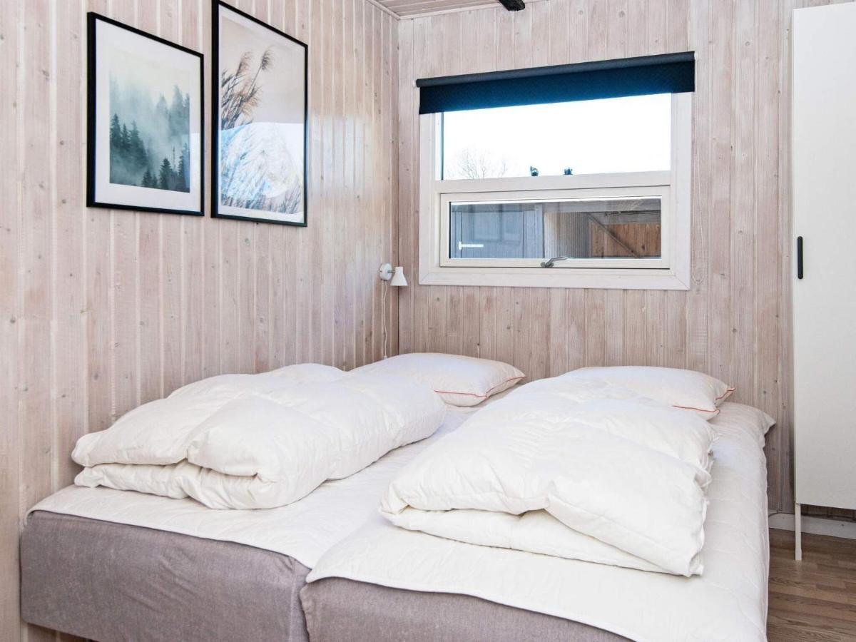 4 Person Holiday Home In Hemmet Exteriör bild