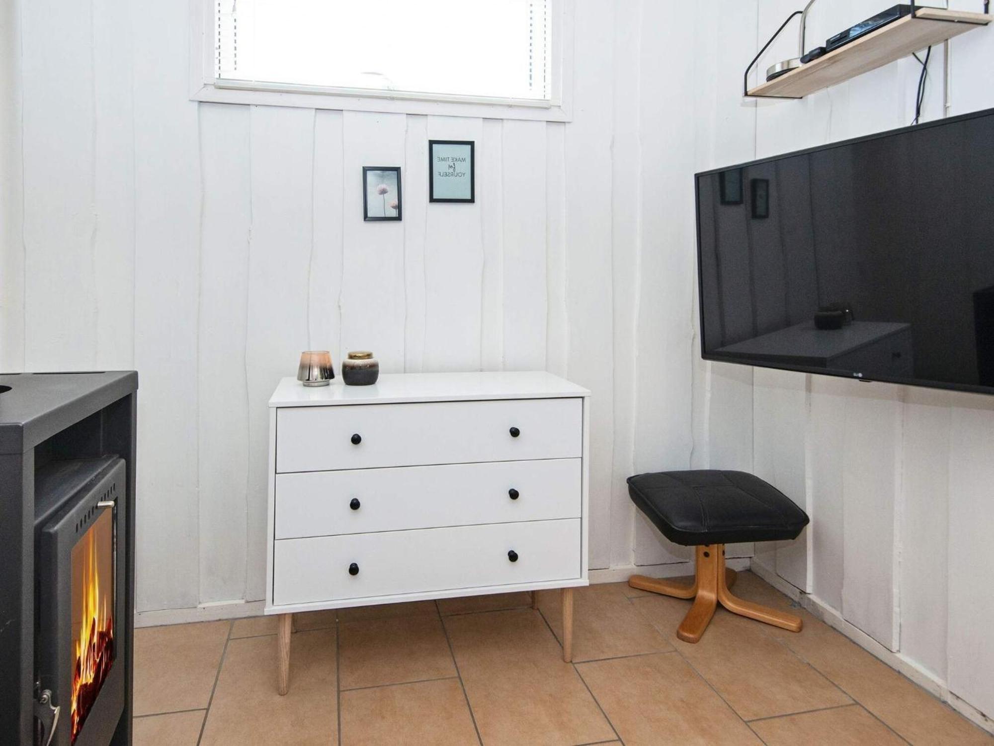 4 Person Holiday Home In Hemmet Exteriör bild